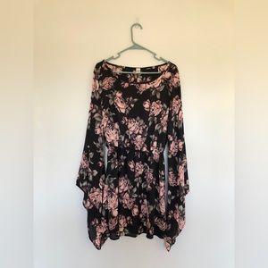 Women’s floral bell sleeve dress